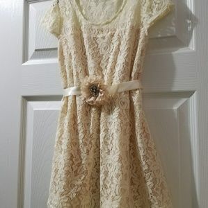 Rustic Lace dress, size 6-7